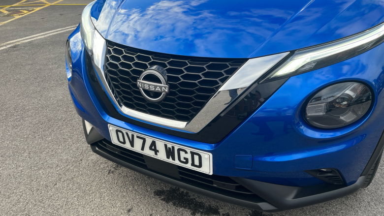 Nissan Juke 1.0 DiG-T Tekna 5dr DCT Petrol Hatchback